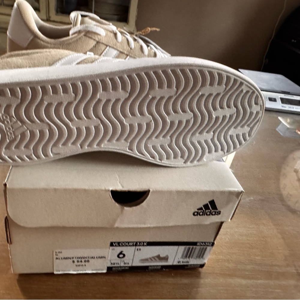 New Adidas  Kids' VL Court 3.0 Shoe size 6 color Alumina/White/Alumina - Picture 4 of 6